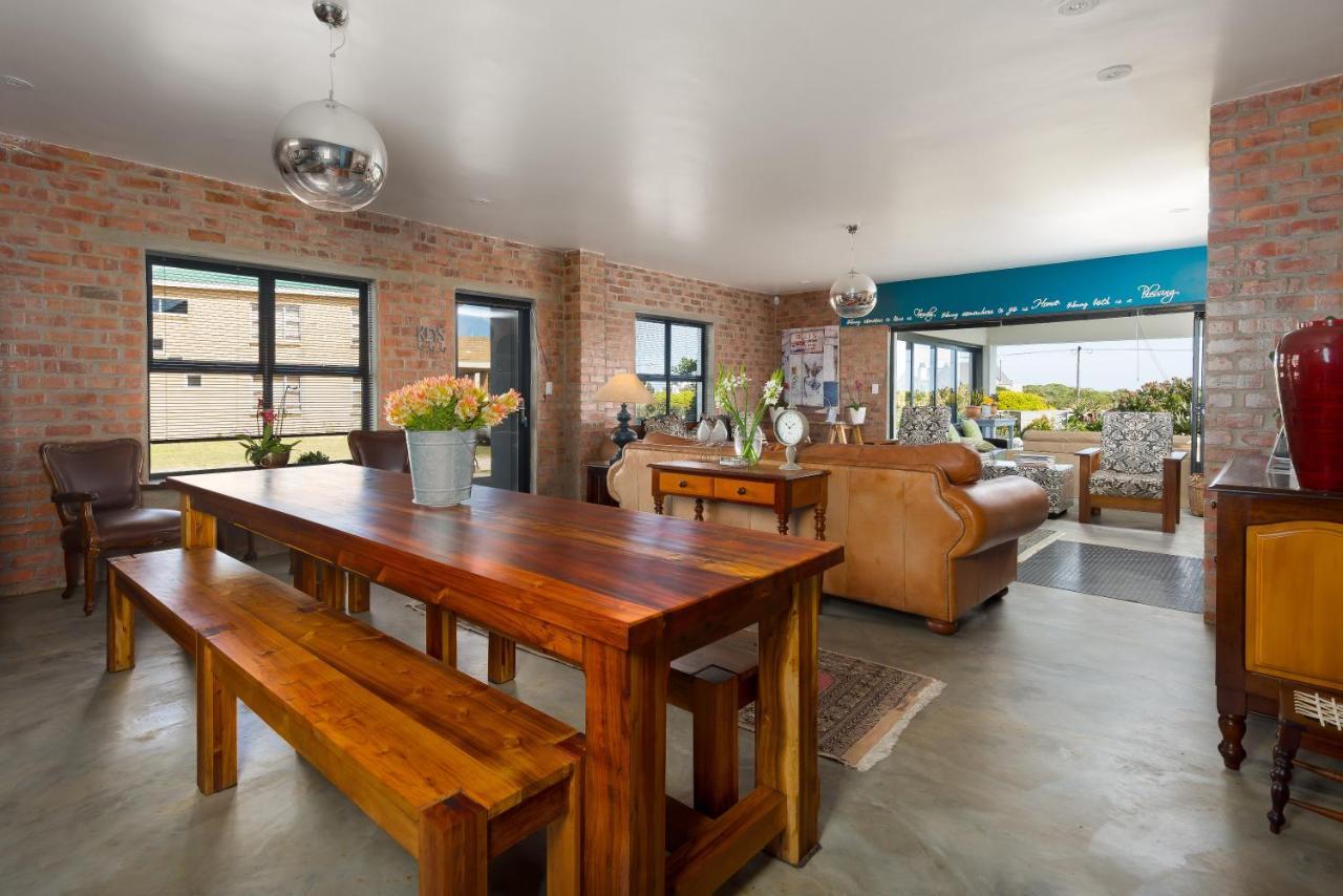 Stay At Friends Economic Rooms Malkopvlei Extérieur photo